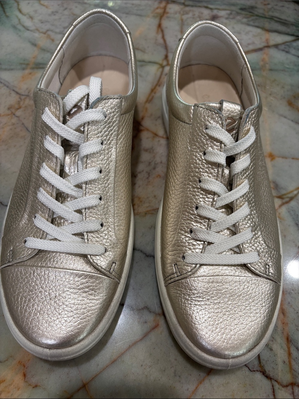 ECCO Women’s Sneakers Gold Metallic Leather Lace up Sz 40